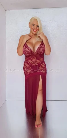 Riesiger Busen Brüste Titten