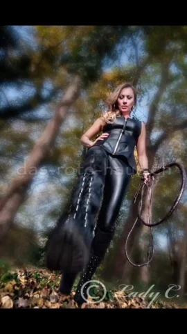 BDSM Göttin Lady Chris Dea