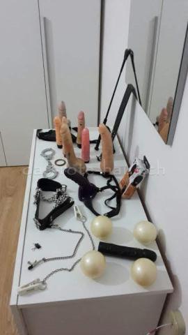 Lady Domina berührbar NS KV Vomit BDSM